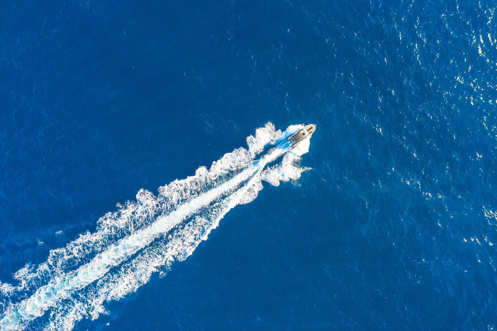 Coastal 41 at speed offshore, aerial view